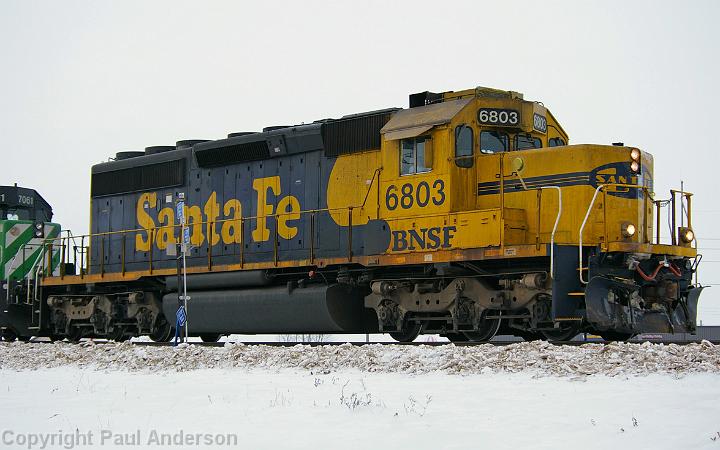 BNSF 6803 - SD40-2.jpg